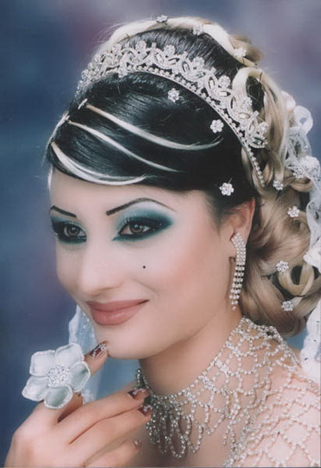 Chignon mariage arabe