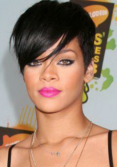 Coiffure de rihanna court