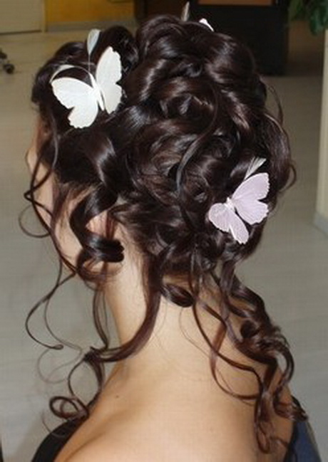 Coiffure mariage cheveux longs chignon