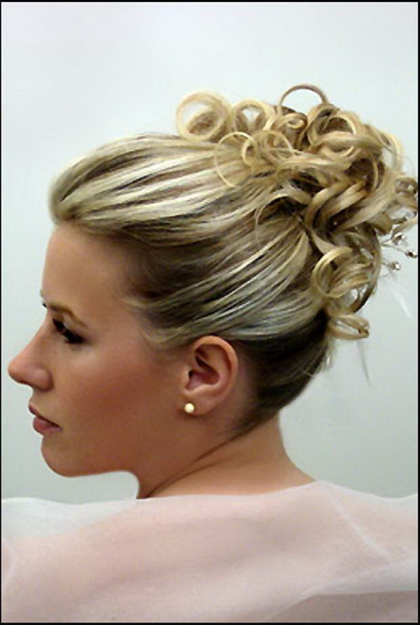 Coiffure mariage cheveux mi long