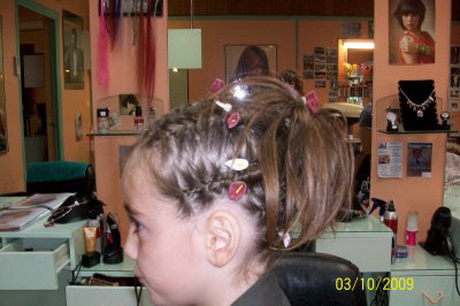 Coiffure mariage enfant