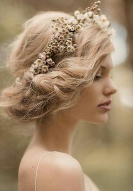 Coiffure mariage fleur