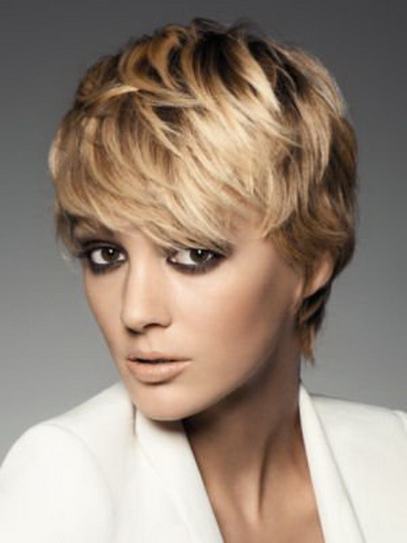 Coupe cheveux femme courts