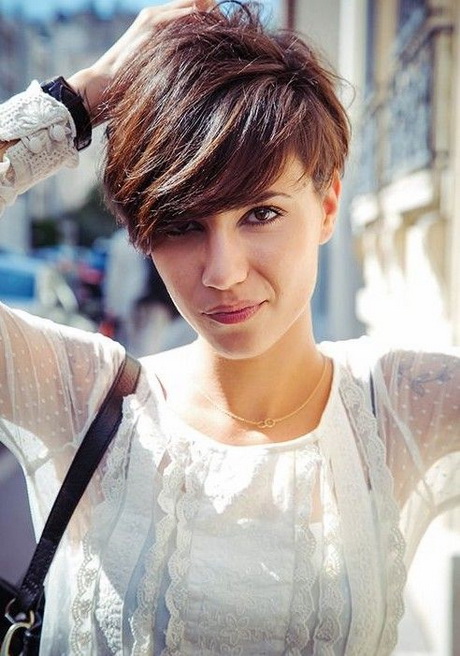 Coupe courte femme tendance 2015