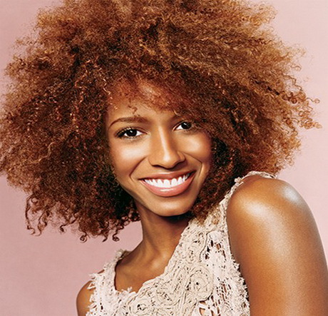 Coupe de cheveux afro femme