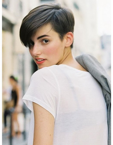 Modele coiffure courte femme 2015