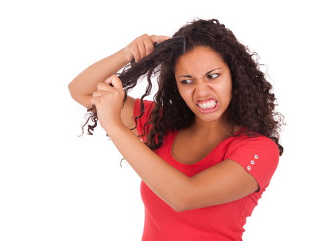 Coiffer des cheveux bouclés