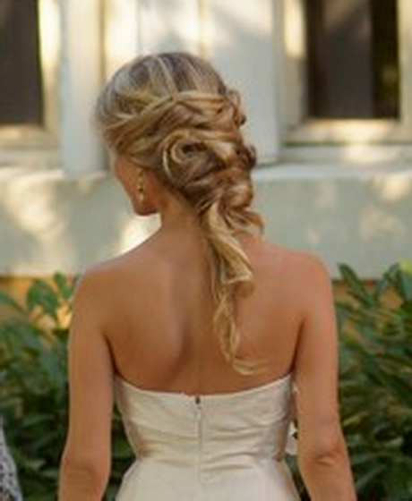 Coiffure pour témoin de mariage