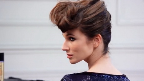 Coiffure chignon rock