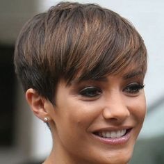 Coupe de cheveux courte pour femme 2018