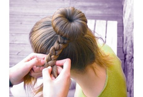 Chignon avec tresse autour