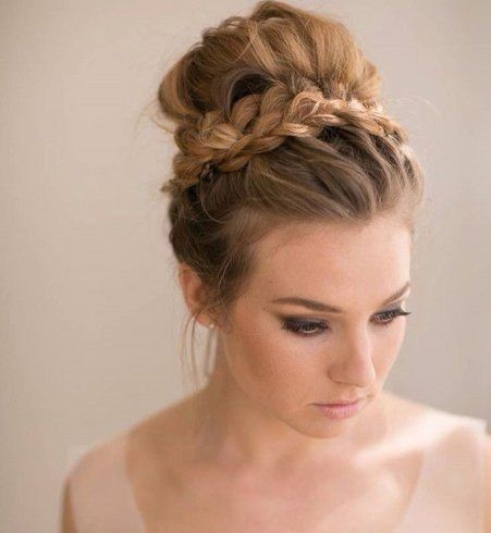 Idee coiffure chignon et tresse