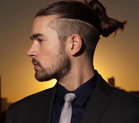 Chignon homme