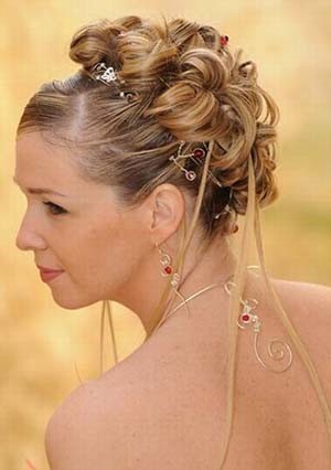 Coiffure de mariage sur cheveux mi long