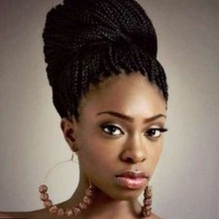 Coiffure mariage tresse africaine chignon