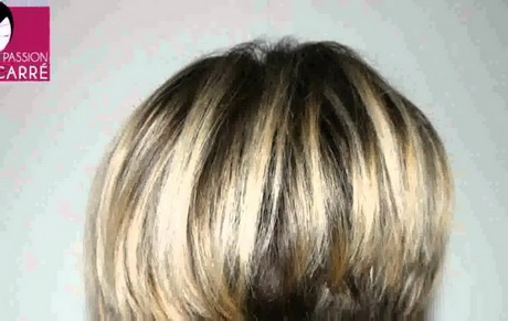 Coupe de cheveux femme carré plongeant dégradé