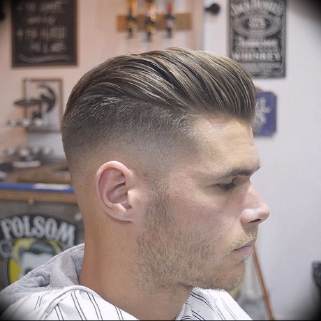 Cheveux homme court dégradé