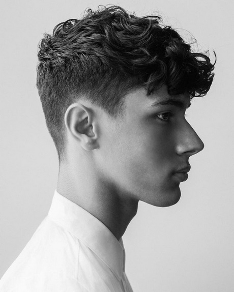 Coupe de cheveux dégradé pour homme