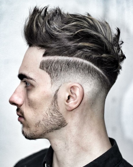 Coupe de cheveux homme dégradé long