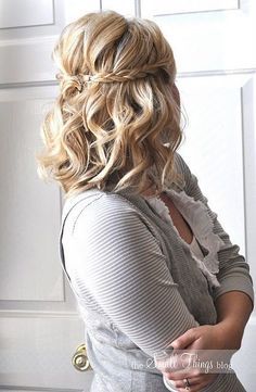 Coiffure cheveux mi long avec tresse