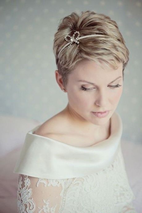 Coiffure pour cheveux court pour mariage