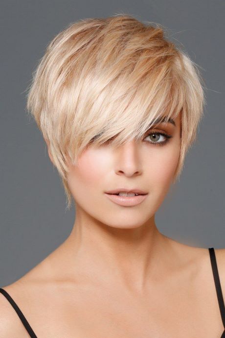 Coupe tendance courte femme