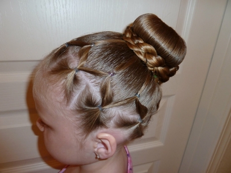 Chignon tresse petite fille