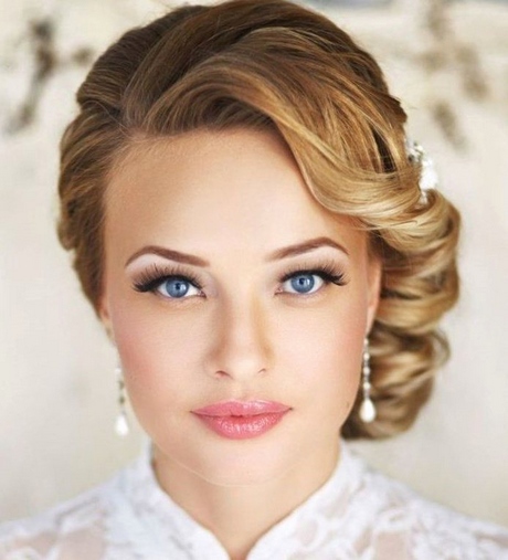 Coiffure cheveux court femme mariage