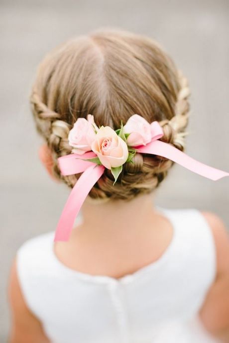 Coiffure enfant fille mariage