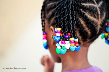 Coiffure enfant natte