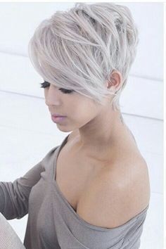 Modele coiffure cheveux courts tendance