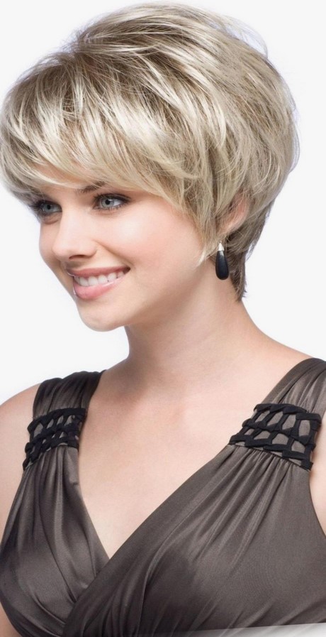 Modele coiffure cheveux courts tendance