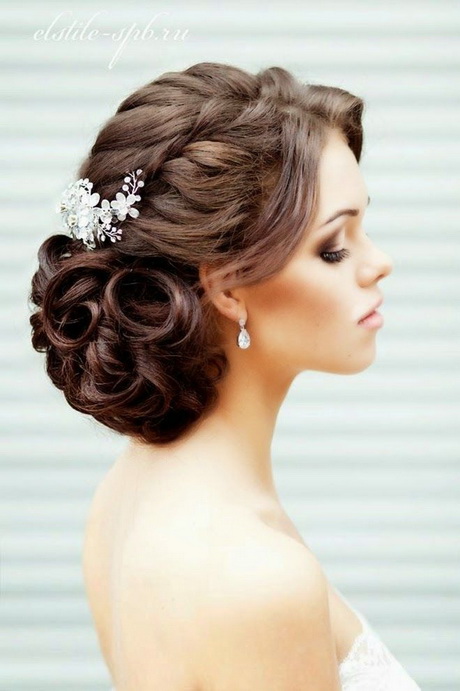 Belle coiffure pour un mariage