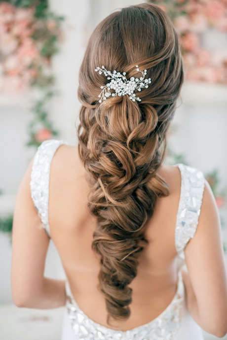 Chignon mariée brune