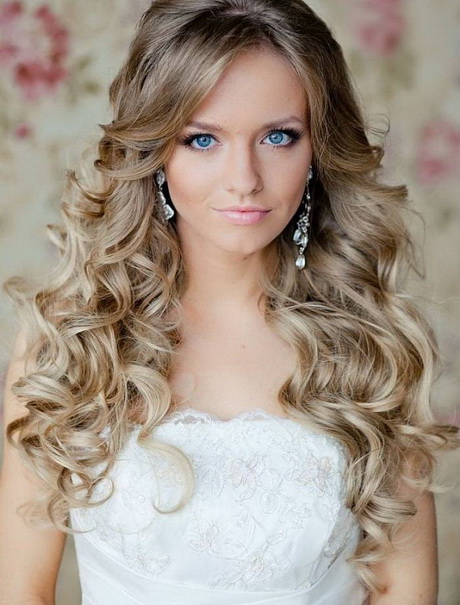 Coiffure mariage cheveux ondulés