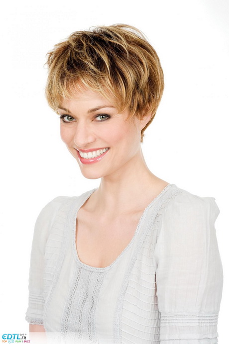 Coupe cheveux femme courte tendance