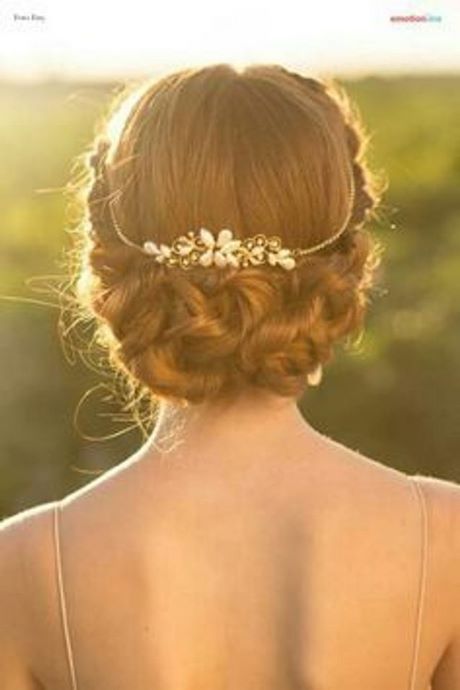 Coiffure headband cheveux mi long mariage