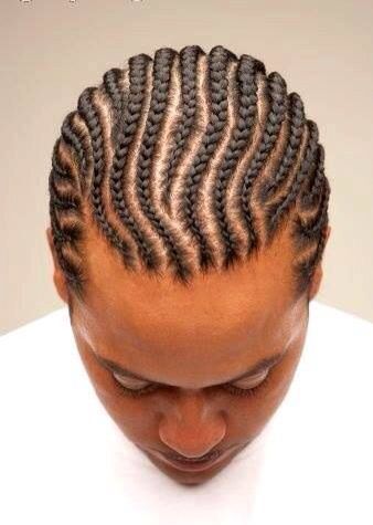 Coiffure homme tresse court