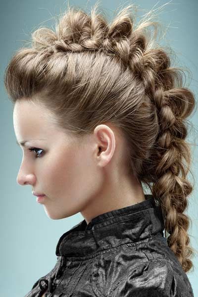 Coiffure rock femme cheveux long