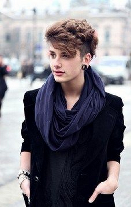 Coupe androgyne femme
