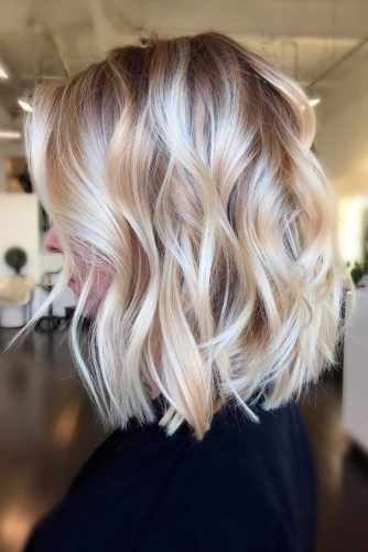 Coupe cheveux mi long blond femme