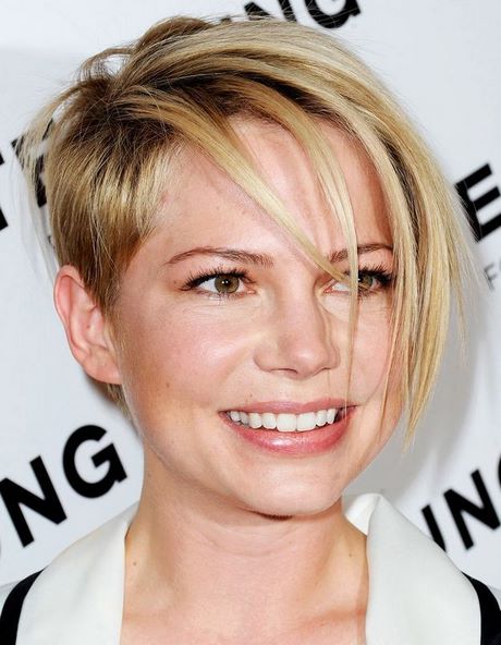 Michelle williams cheveux courts