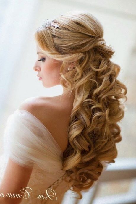 Modele cheveux mariage