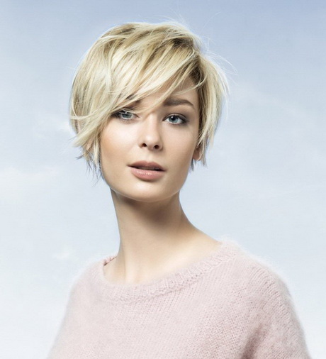 Coupe courte de cheveux femme 2017