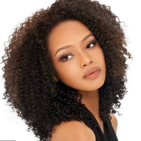 Coiffure afro femme tresse