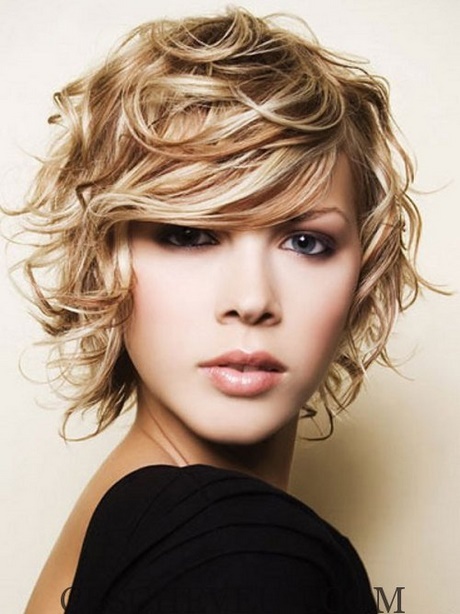 Coupe courte cheveux fins femme