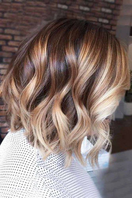 Cheveux court meche blonde