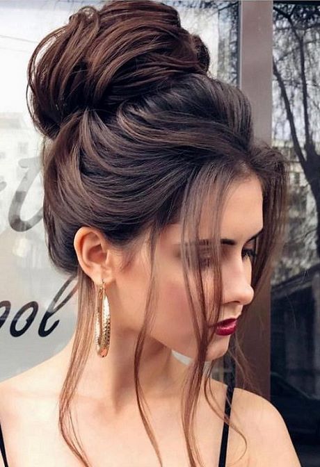 Chignon decoiffé cheveux court