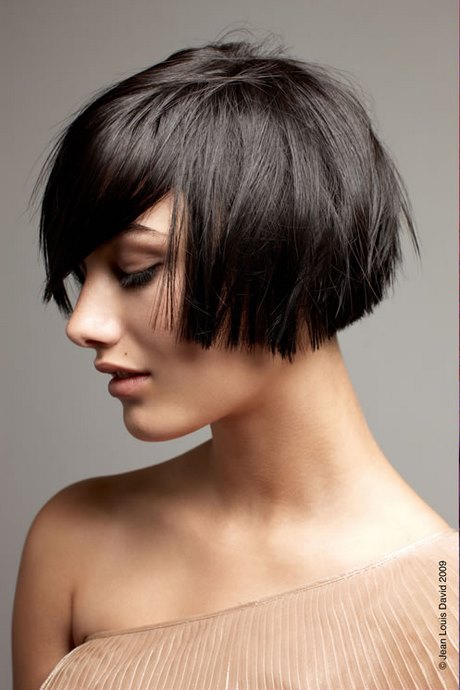 Coupe femme nuque courte