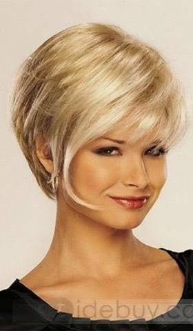 Coupe pixie visage rond